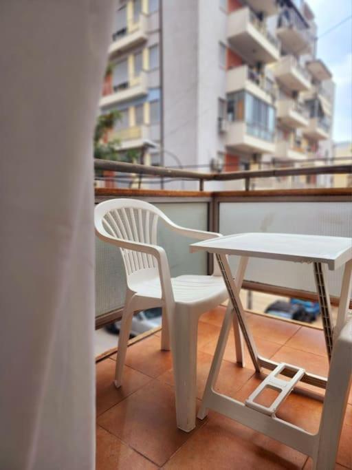 Apartamento One Bd Flat Near Center With 24H Self Check In Tirana Exterior foto