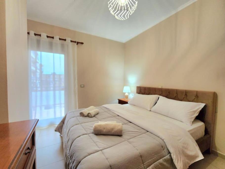 Apartamento One Bd Flat Near Center With 24H Self Check In Tirana Exterior foto