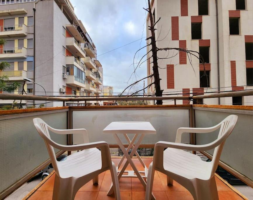 Apartamento One Bd Flat Near Center With 24H Self Check In Tirana Exterior foto